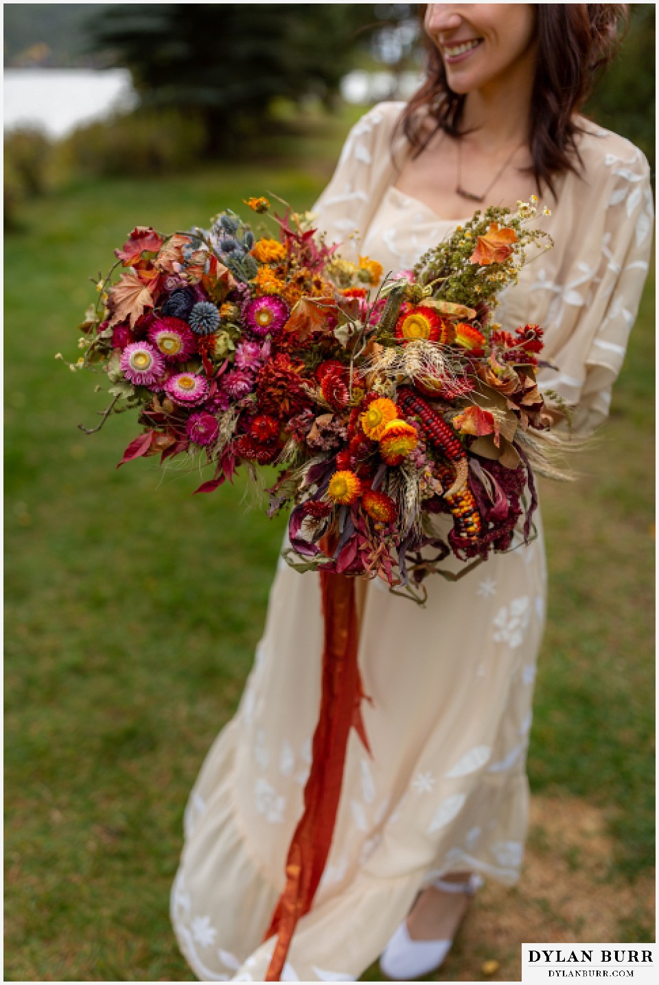 grand lake wedding elopement dried fall autumn wedding bouquet
