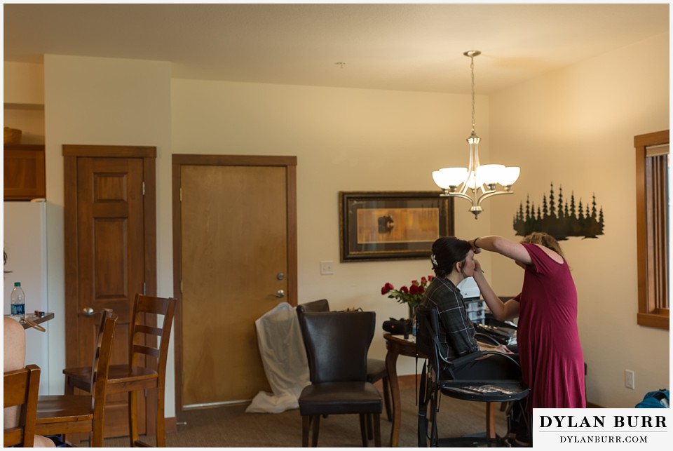 black canyon inn wedding bride getting ready