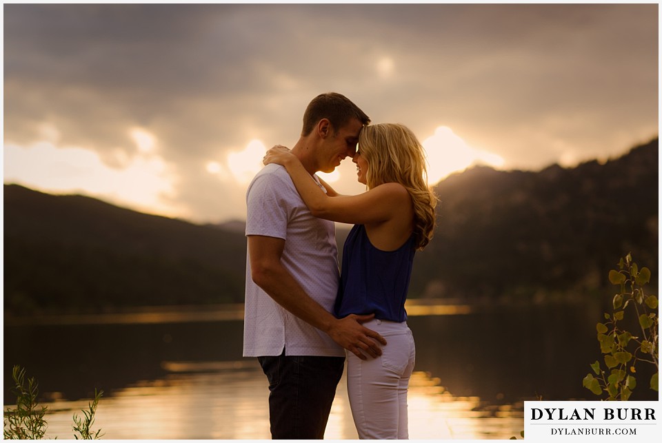 boulder sunset engagement session getting close