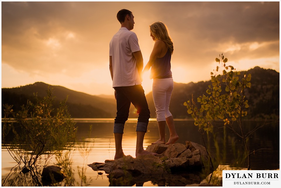 boulder sunset engagement session at lake