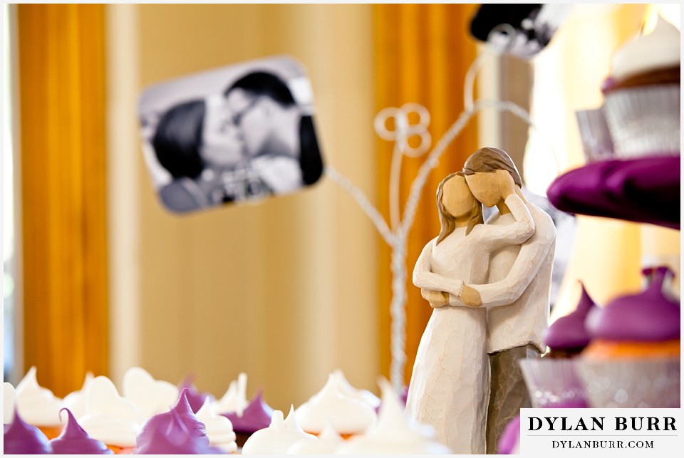 breckenridge 4wd adventure wedding wooden couple with cupcakes in background