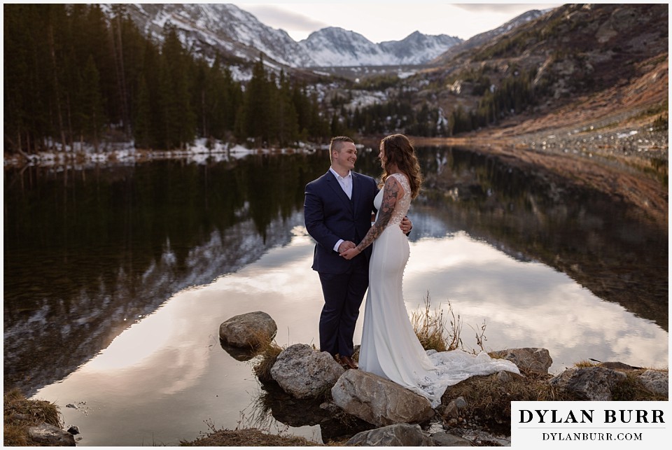 newly wed couple breckenridge colorado wedding