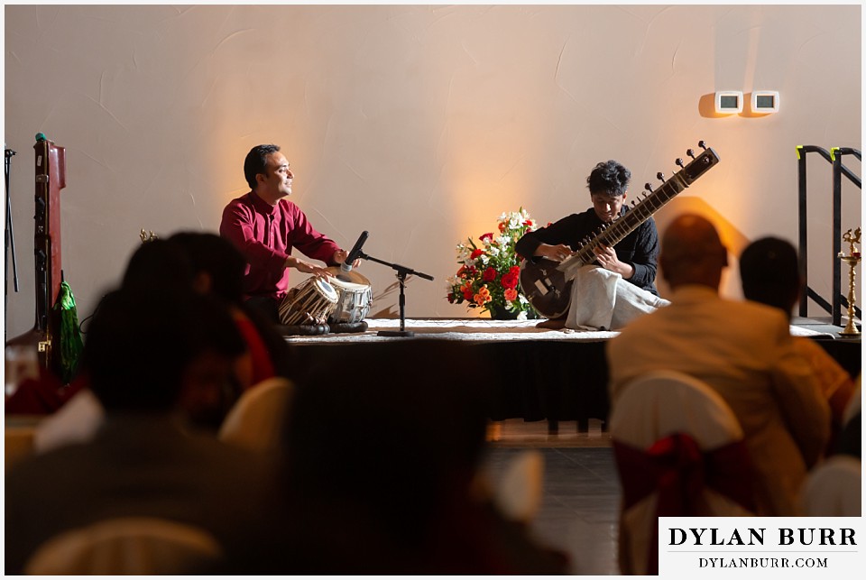 cielo at castle pines wedding colorado mountain wedding tabla and sitar performance for hindu wedding