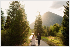 micro wedding at 10 mile music hall