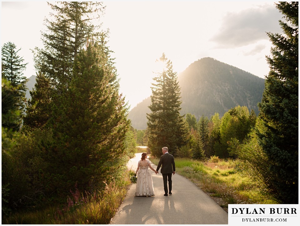 10 mile music hall micro wedding sunset wedding photos