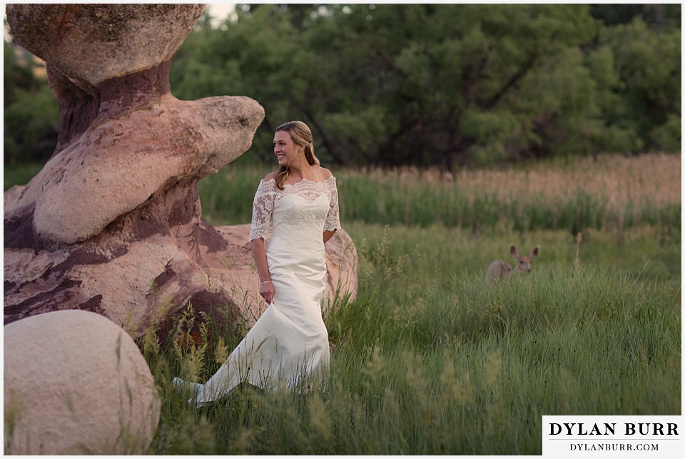 colorado bridal portrait session deer photobomb