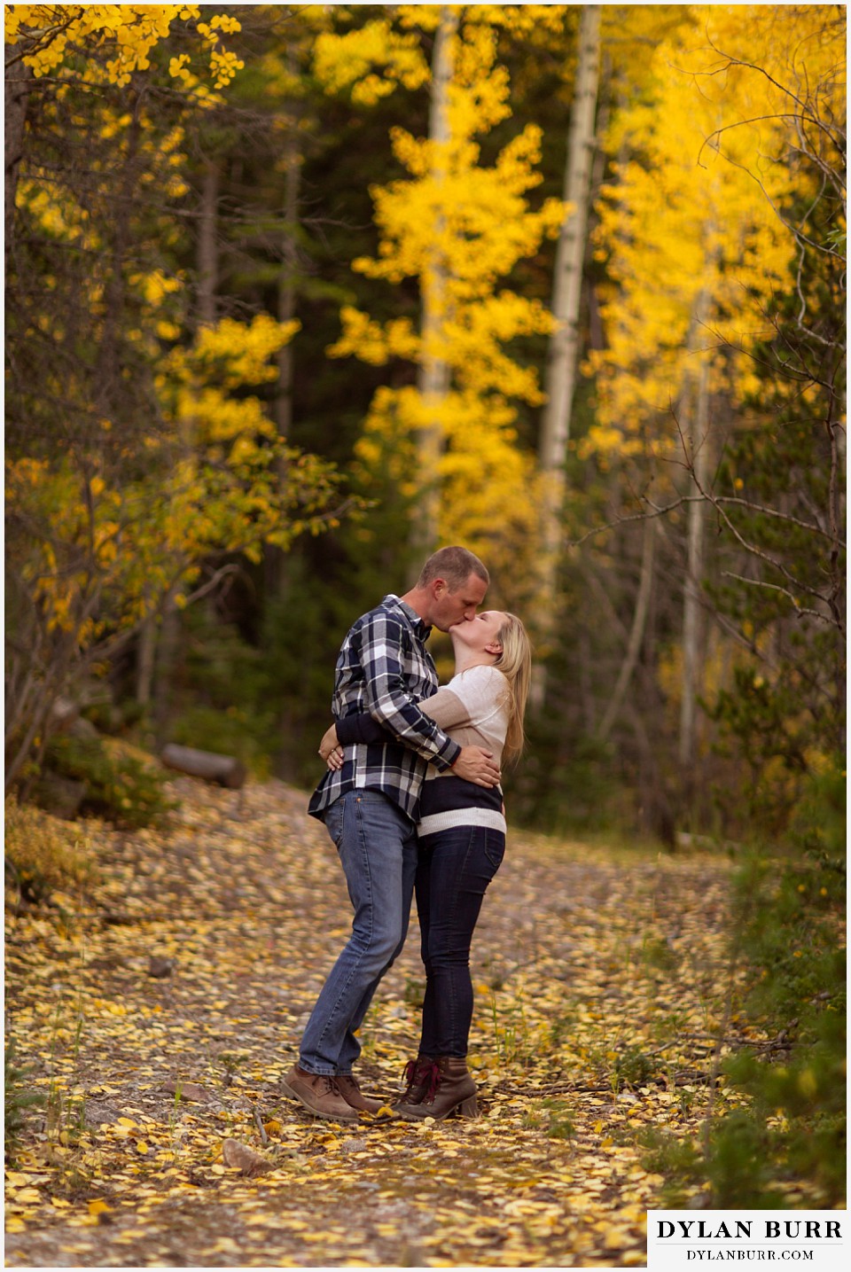 engagement photos in colorado couple final kisses of photo session