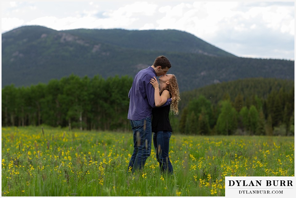colorado mountain enagagement photo session meadow mountain kisses