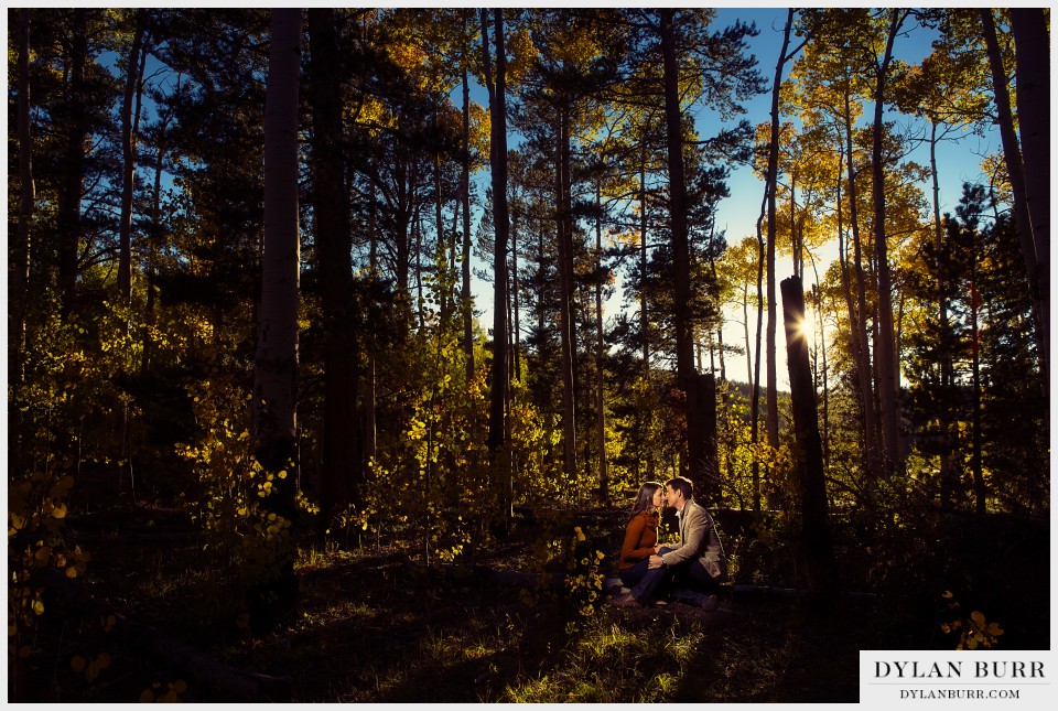 colorado fall engagement photos in aspens