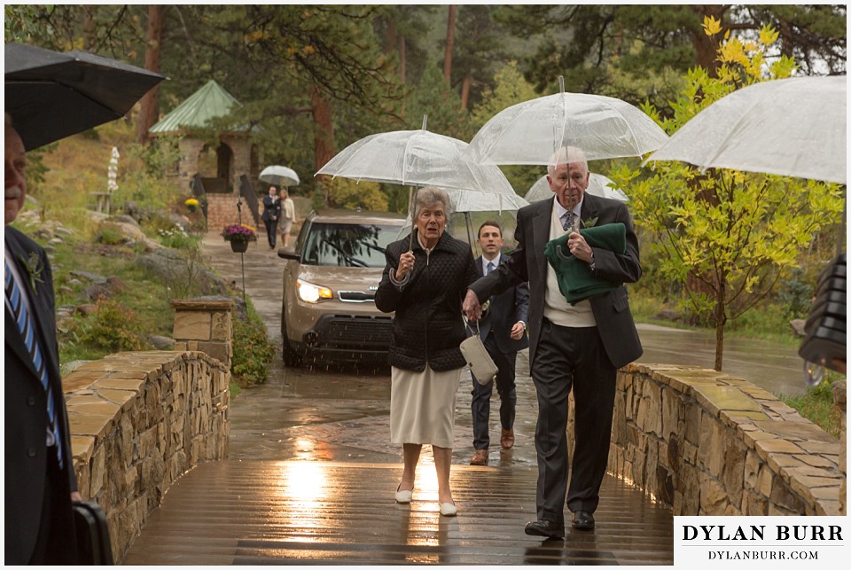 della terra wedding estes park colorado mountain wedding rainy ceremony