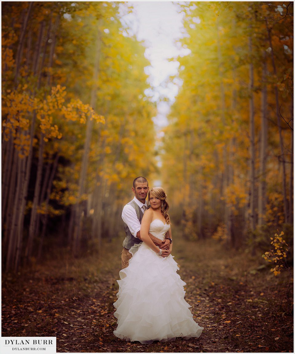 durango wedding photographer bride groom fall colors aspen trees