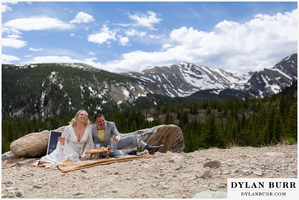 elope in colorado champagne toasts and views