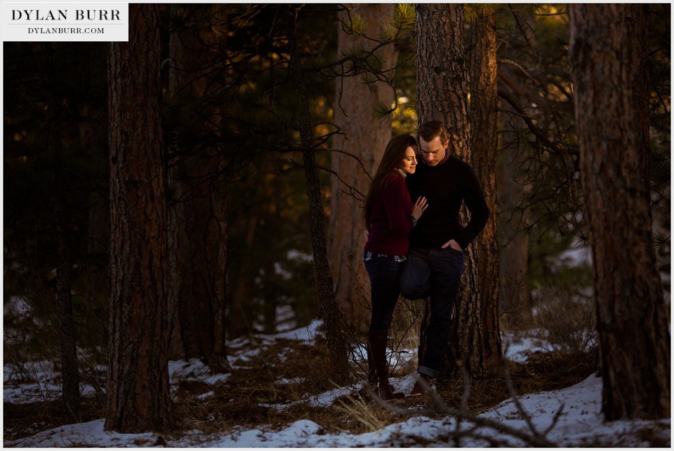 estes park engagement photos sunset in trees