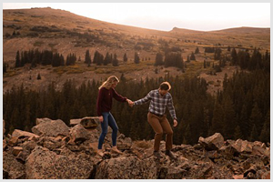 fall engagement photos in colorado