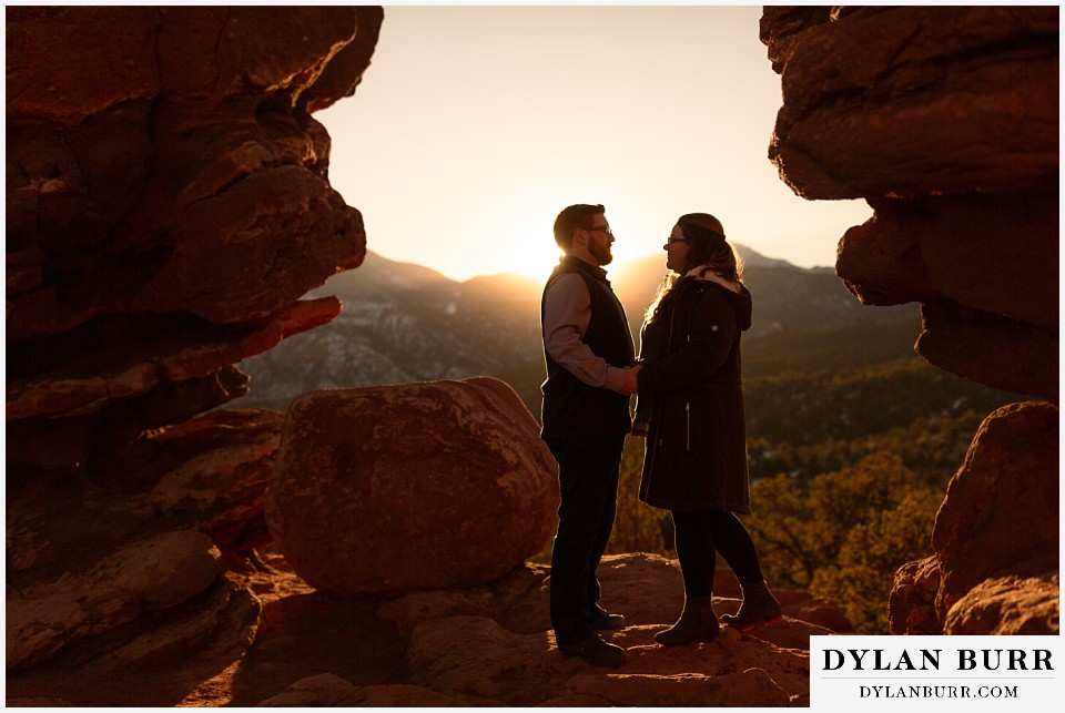 garden of the gods engagement session at sunset