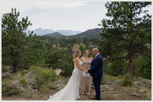 knoll willows open space elopement wedding