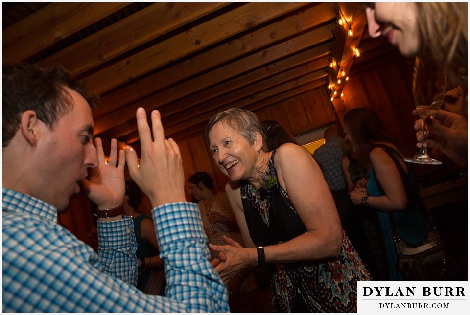 lyons farmette wedding brides mom dancing
