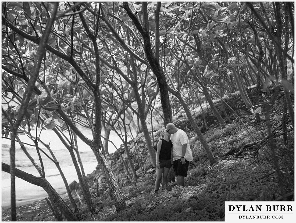 parque nacional marino las baulas travel photo session couple together black and white beach forest