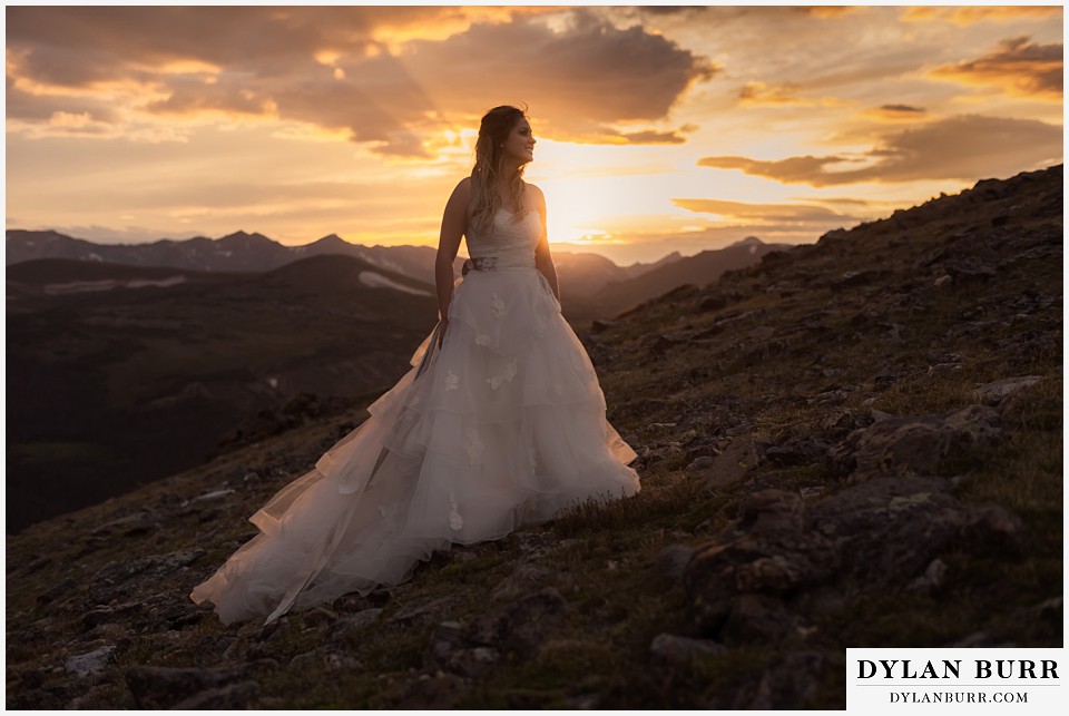 rocky mountain national park elopement adventure wedding bride mountain sunset