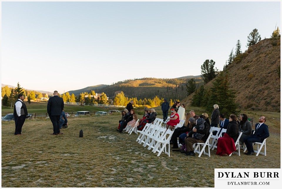 wedding guests at rounds park