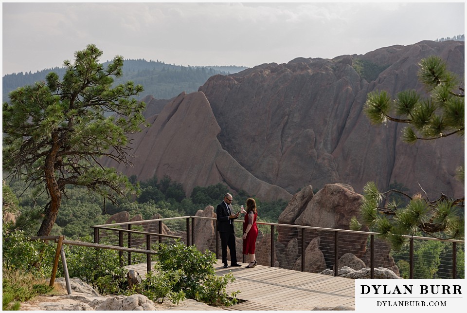 roxborough state park elopement wedding lyons overlook ceremony deck