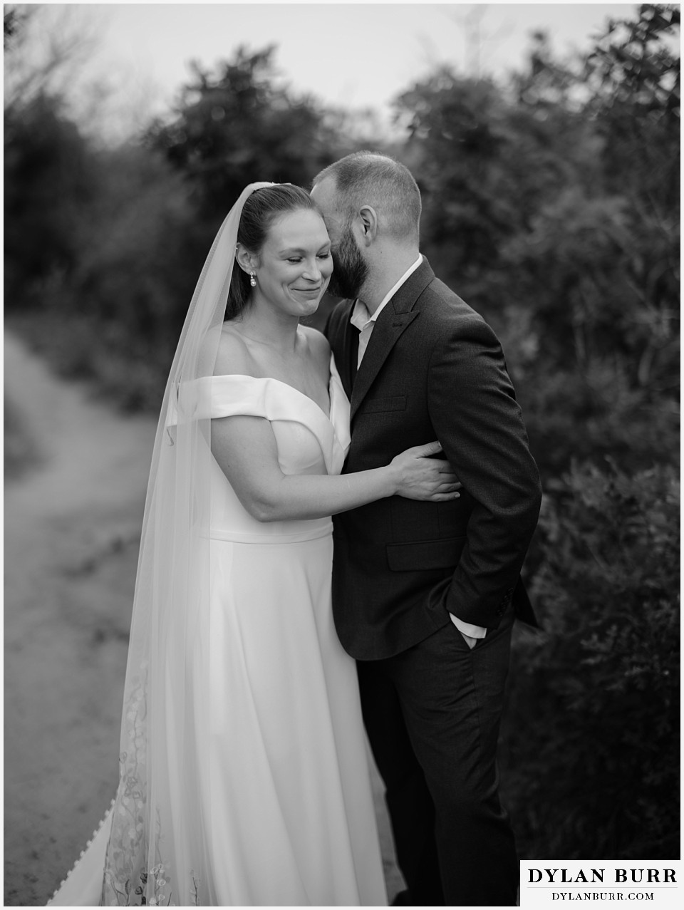 roxborough state park elopement wedding black and white of couple in oak brush