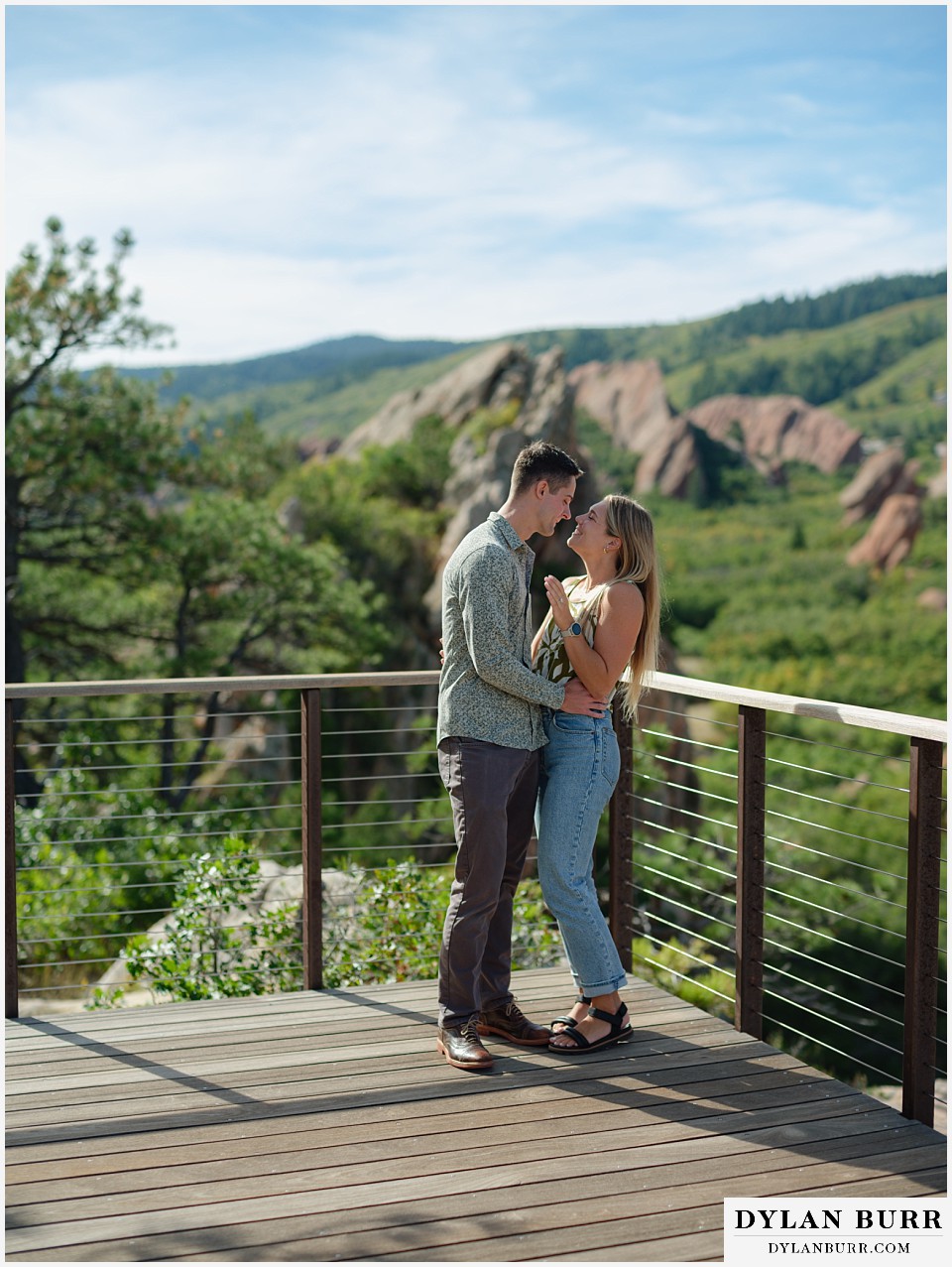 proposal in roxborough state park kisses at the lyons overlook