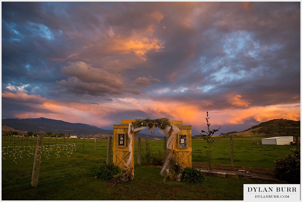 rustic outdoor colorado wedding venue sunset montrose co