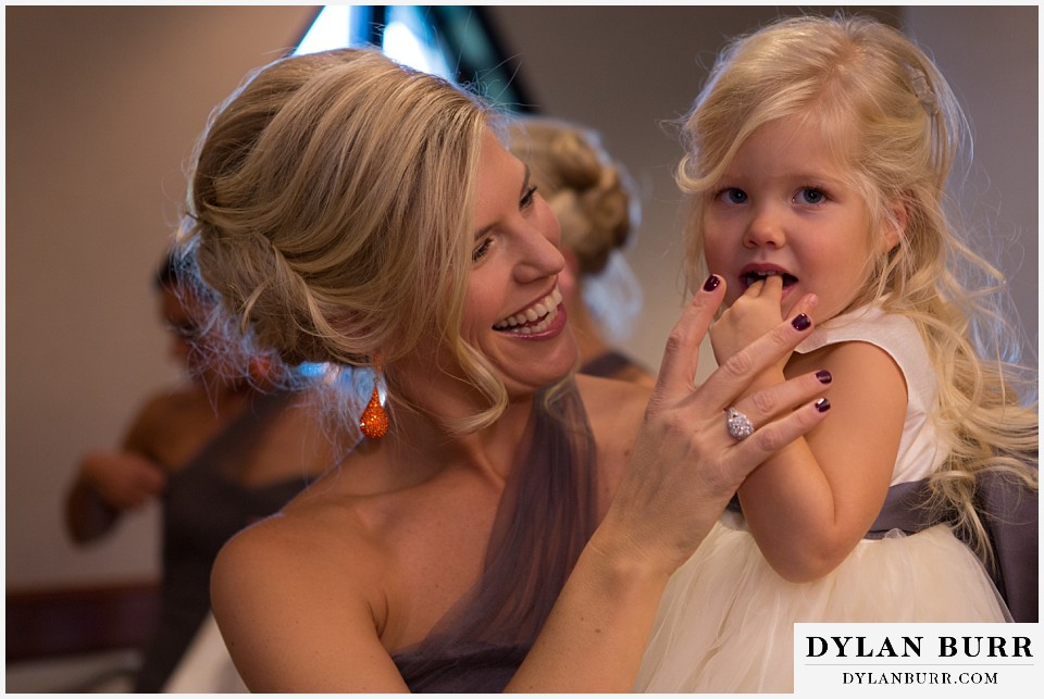 sanctuary golf course wedding flower girl getting ready