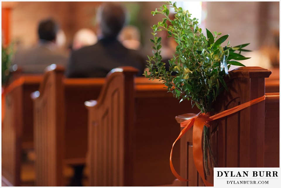 sanctuary golf course wedding aisle decoration