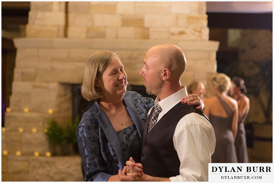 sanctuary golf course wedding groom and mother dance
