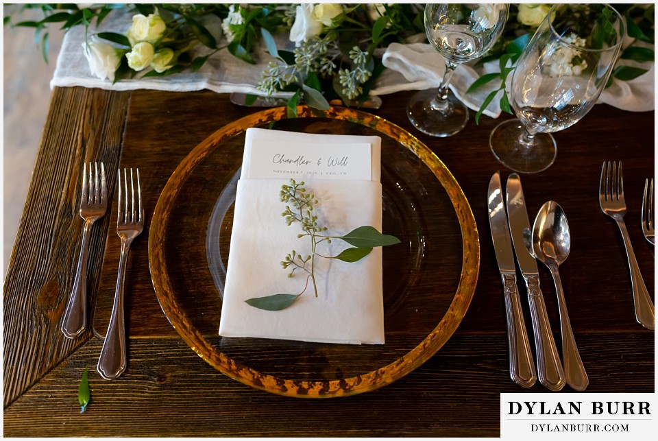 sonnenalp vail wedding tablesetting