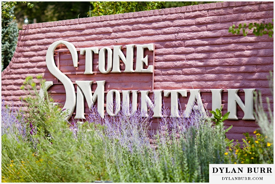 stone mountain lodge wedding sign