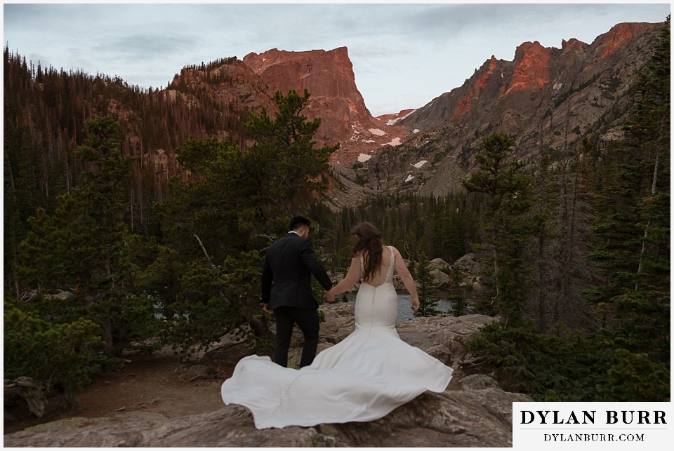 sunrise hike elopement to dream lake