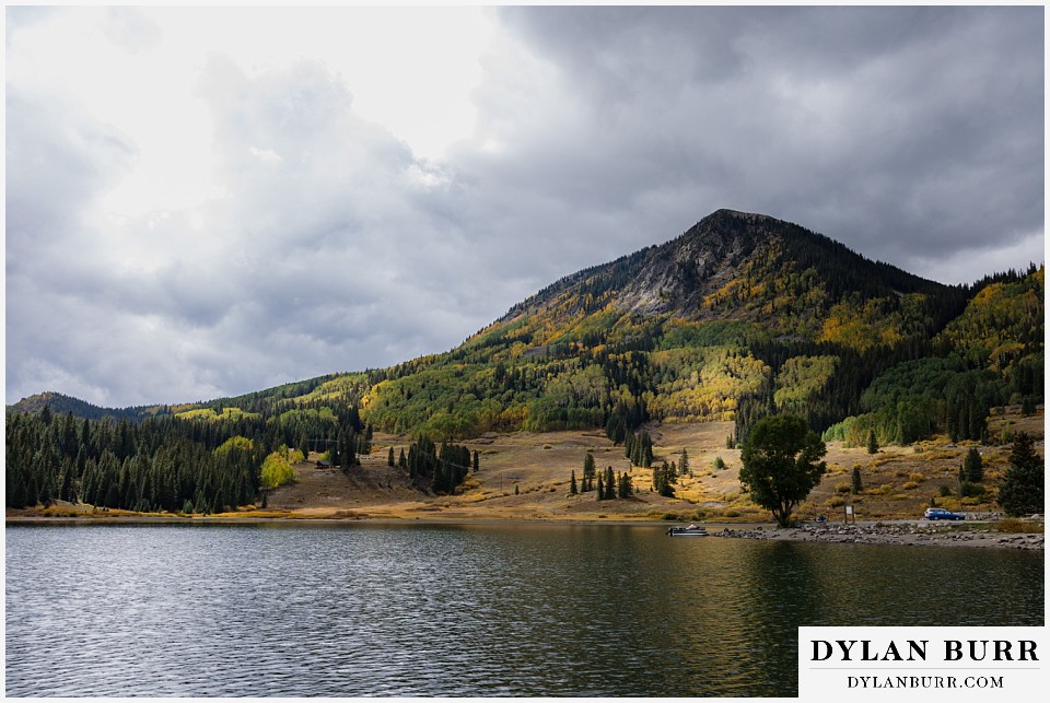 telluride trout lake elopement wedding fall colors at trout lake