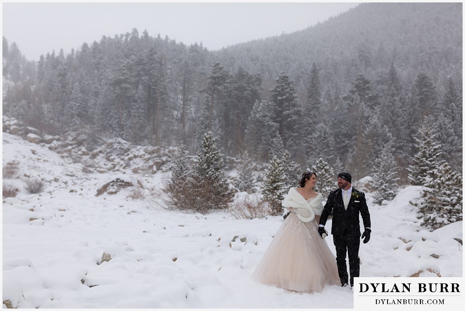 winter wonderland wedding estes park colorado